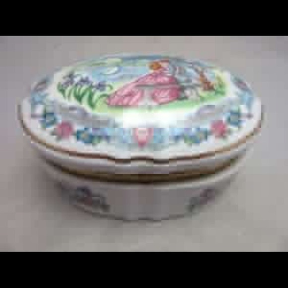 Rare 1980s Heritage Gail Limited Edition Music Box - Picture 4 of 7